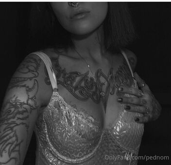 Pednom Голі Зливи OnlyFans Фото 8