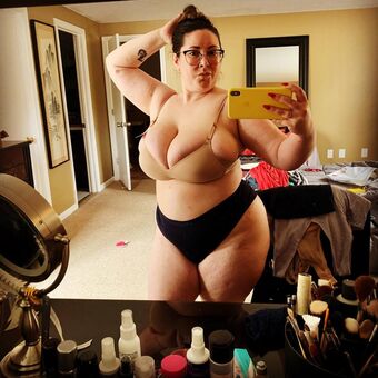 penelope34j Голі Зливи OnlyFans Фото 27