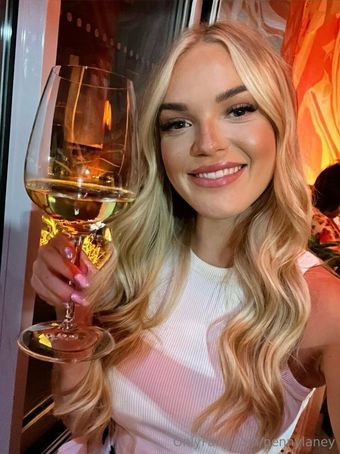 pennylaney Голі Зливи OnlyFans Фото 9