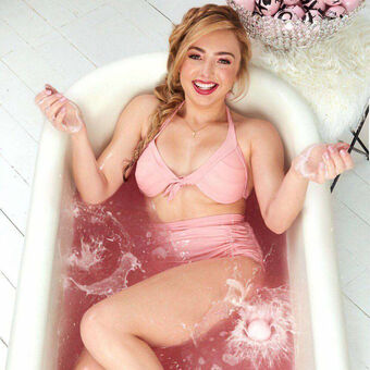 peytonlist Голі Зливи OnlyFans Фото 8
