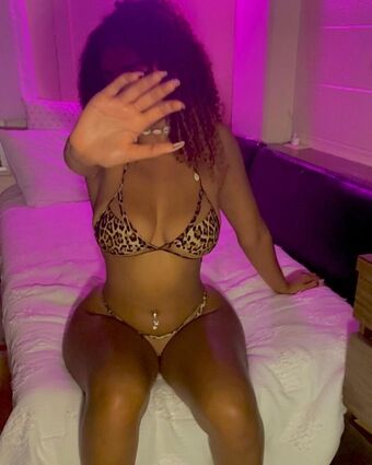 Pgirll Голі Зливи OnlyFans Фото 17