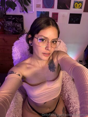 pixieedaemon Голі Зливи OnlyFans Фото 15