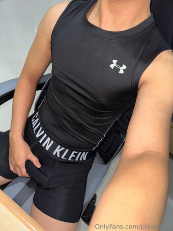 planethim Голі Зливи OnlyFans Фото 6
