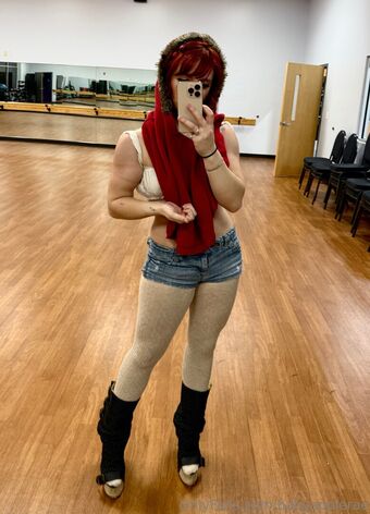 plumcry Голі Зливи OnlyFans Фото 9