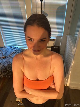 primcessflora Голі Зливи OnlyFans Фото 19