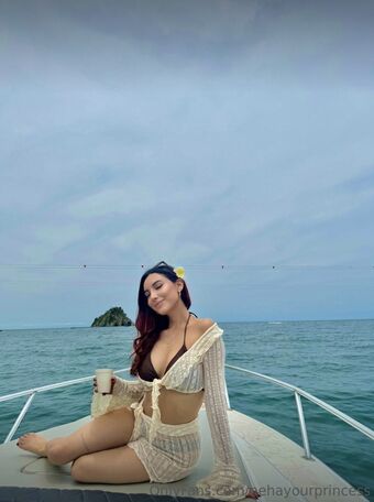 PrincessNeha Голі Зливи OnlyFans Фото 9