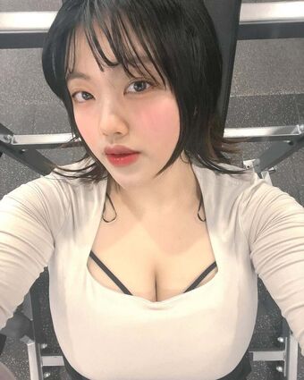 Prisearl Голі Зливи OnlyFans Фото 15
