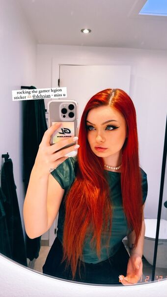 Proxyfox Голі Зливи OnlyFans Фото 29
