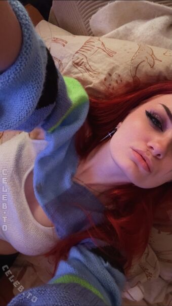 Proxyfox Голі Зливи OnlyFans Фото 36