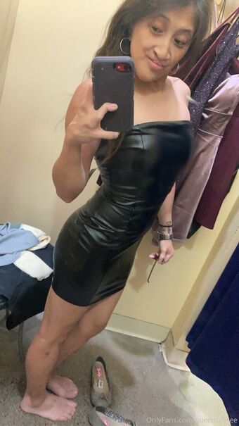 queenbracee Голі Зливи OnlyFans Фото 34