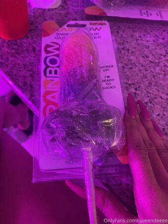 queendeeee Голі Зливи OnlyFans Фото 5