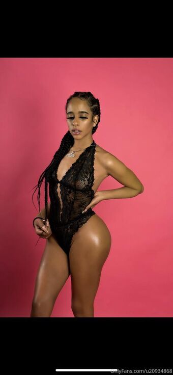 queendeeee Голі Зливи OnlyFans Фото 11