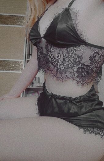 R1nari Голі Зливи OnlyFans Фото 180