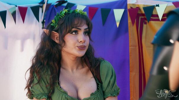 Rana Katana Голі Зливи OnlyFans Фото 110