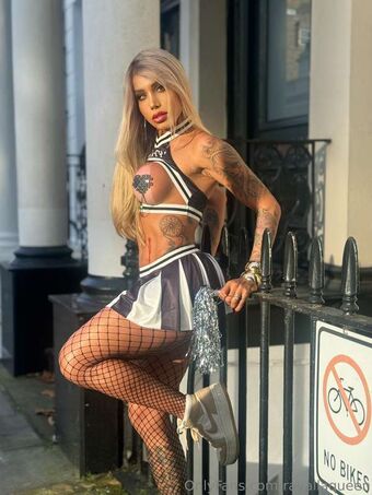 Rayalla Голі Зливи OnlyFans Фото 11