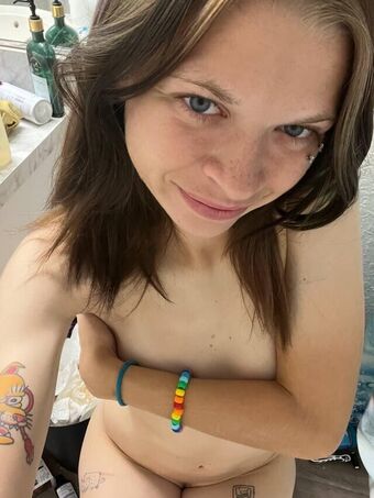 Regularslut Голі Зливи OnlyFans Фото 5