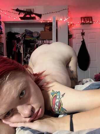 Regularslut Голі Зливи OnlyFans Фото 9