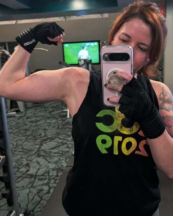 Renee Голі Зливи OnlyFans Фото 29