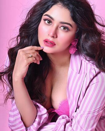 Ritabhari Голі Зливи OnlyFans Фото 16