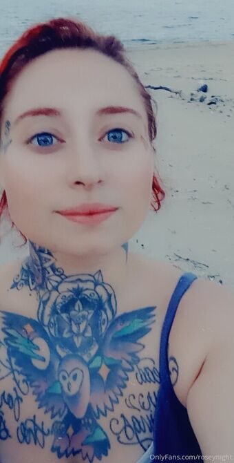 roseynight Голі Зливи OnlyFans Фото 20