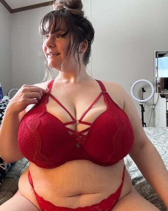 Roxanne Голі Зливи OnlyFans Фото 16