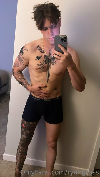 ryangross Голі Зливи OnlyFans Фото 2