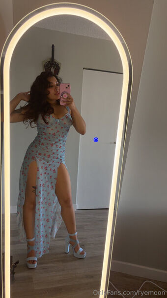 ryemoon Голі Зливи OnlyFans Фото 52