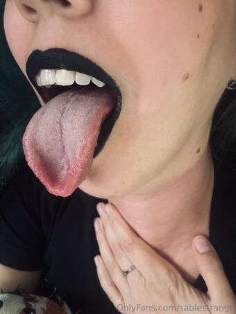 sablestrange Голі Зливи OnlyFans Фото 4