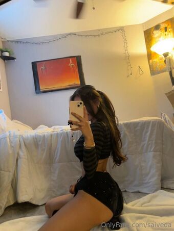 saiveda Голі Зливи OnlyFans Фото 4