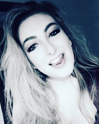 Sam Murray Голі Зливи OnlyFans Фото 3
