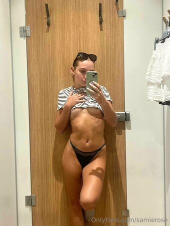 samierose Голі Зливи OnlyFans Фото 18