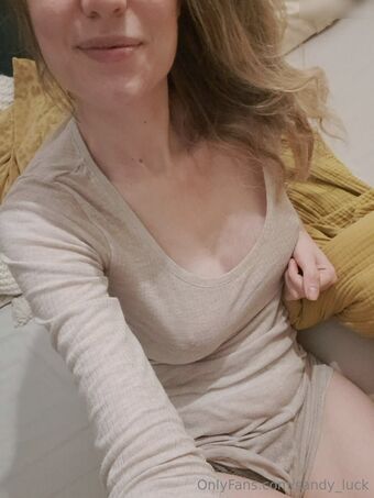 Sandy_Luck Голі Зливи OnlyFans Фото 5