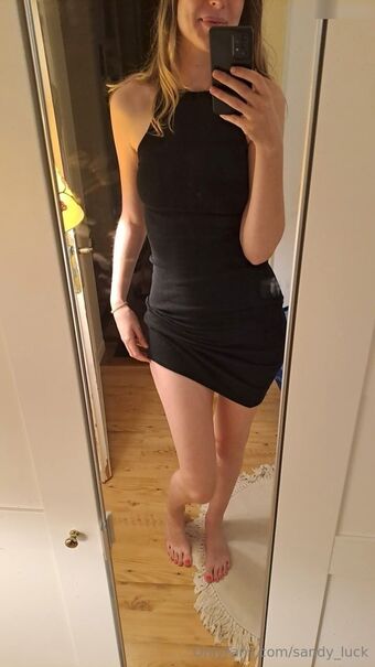 Sandy_Luck Голі Зливи OnlyFans Фото 12