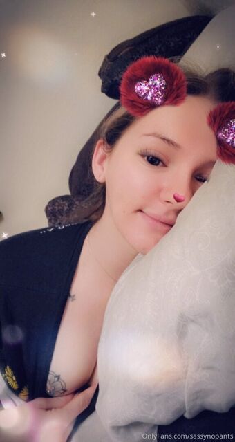 sassynopants Голі Зливи OnlyFans Фото 31