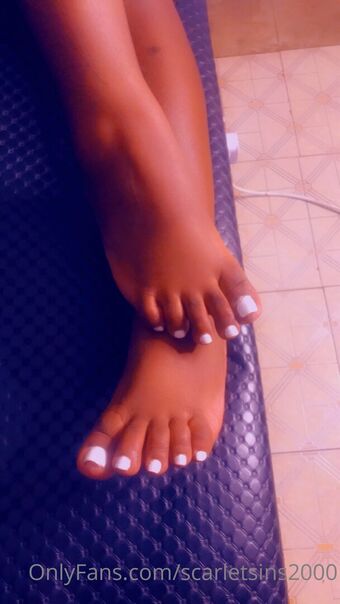scarletsins2000 Голі Зливи OnlyFans Фото 4