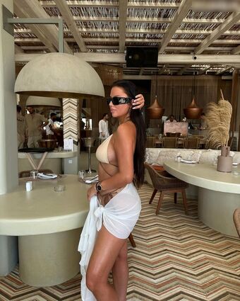 Selinaa Голі Зливи OnlyFans Фото 18