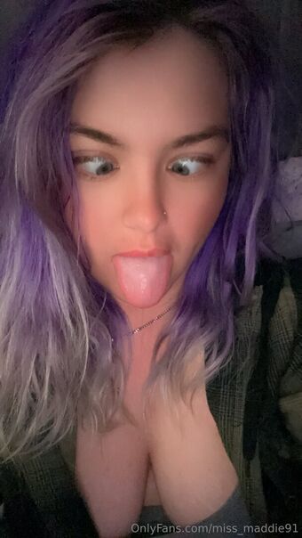 shadow_queen91 Голі Зливи OnlyFans Фото 2