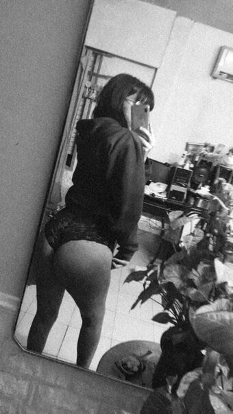Sharon Голі Зливи OnlyFans Фото 33