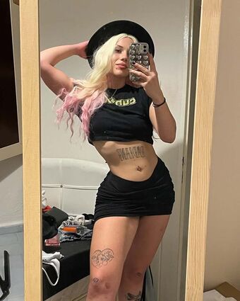 shebulkk Голі Зливи OnlyFans Фото 16