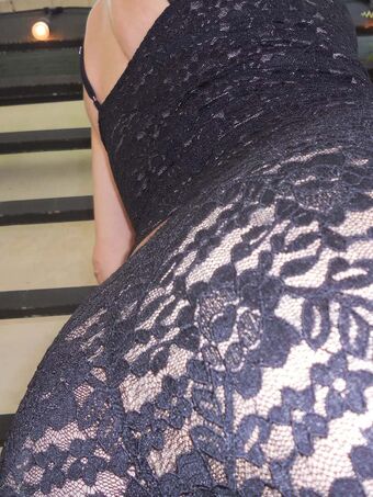 Shelley Hennig Голі Зливи OnlyFans Фото 62