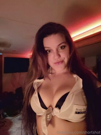 shortshot Голі Зливи OnlyFans Фото 4
