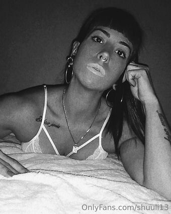 shuuli13 Голі Зливи OnlyFans Фото 4