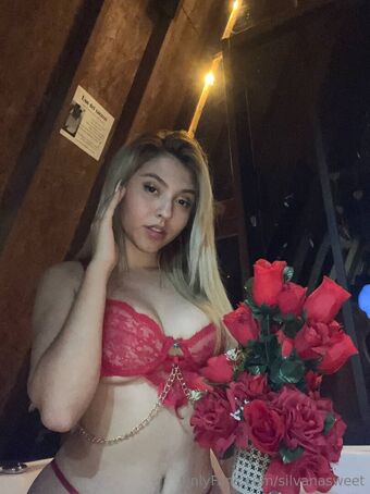 silvanasweet Голі Зливи OnlyFans Фото 5