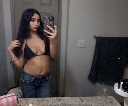 simmarss Голі Зливи OnlyFans Фото 3