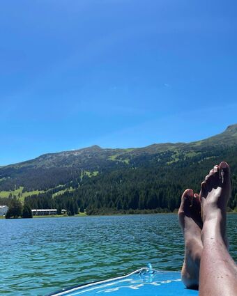 Simone Ashley Голі Зливи OnlyFans Фото 120