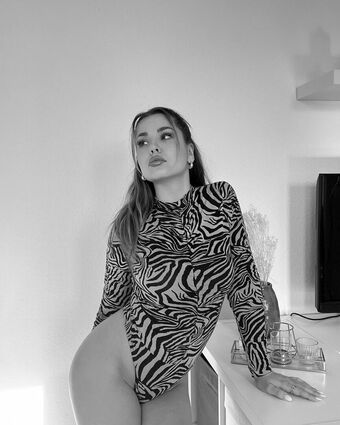 sinarittinger Голі Зливи OnlyFans Фото 8