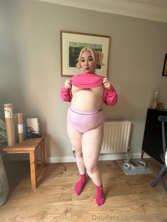 sissyrobin Голі Зливи OnlyFans Фото 19