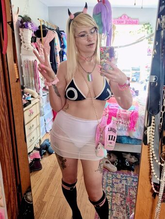 Skittybat Голі Зливи OnlyFans Фото 7