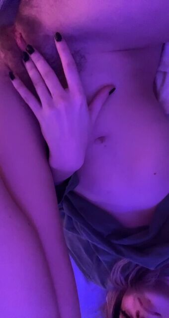 slankemow Голі Зливи OnlyFans Фото 14