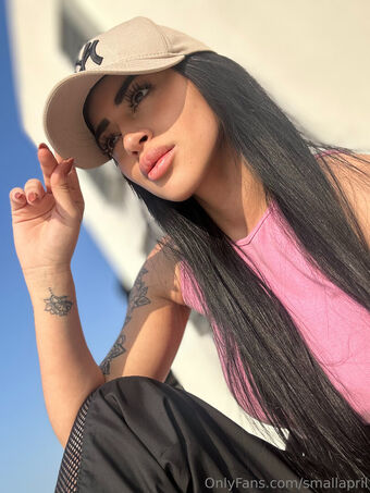 smallapril Голі Зливи OnlyFans Фото 13